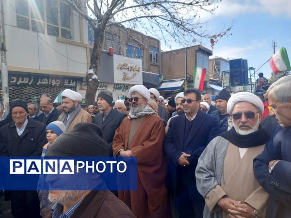 حماسه حضور مردم کاشمر در ۲۲ بهمن از قاب پانا