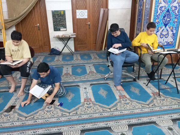 حضور پر شور دانش‌آموزان تهرانی در مراسم معنوی اعتکاف