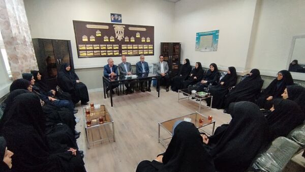 آیین زنگ مهر در دبیرستان «ذبیح‌الله هوشیار» ناحیه ۱ مشهد 