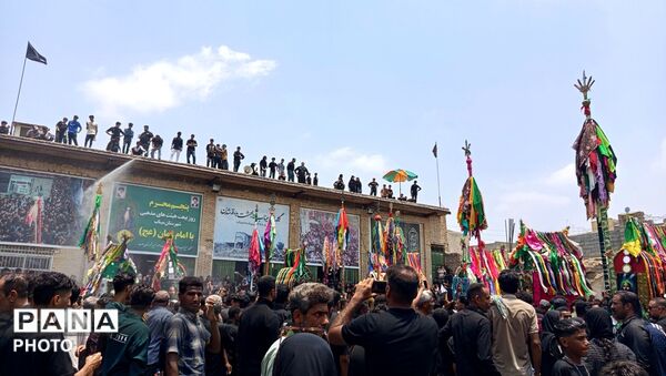 «شیر و کتل» در میناب؛ نوای ارادتی که با عطر شهادت گره خورد