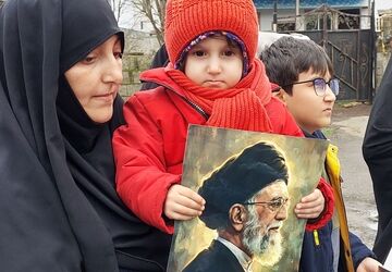 چهلم شهدای میناب و رهبر معظم انقلاب در اطاقور