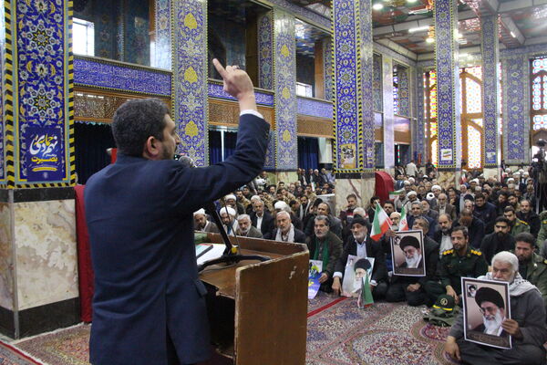 گرامیداشت حماسه ۹ دی در مسجد حظیره یزد