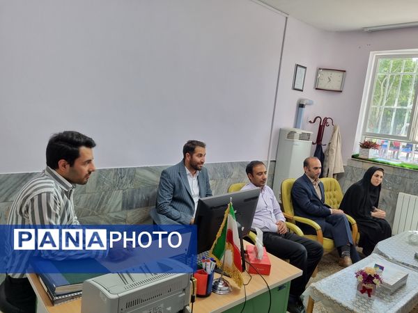 بازدید مسئولان آموزش و پرورش از مدارس سطح شهر سملقان به‌مناسبت هفته معلم