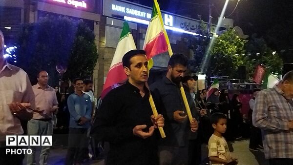  باز هم قراره شبانه مردم در حسینیه امام خامنه‌ای نیشابور