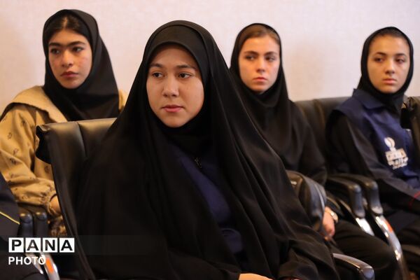 دیداری از جنس مطالبه در ناحیه یک بهارستان