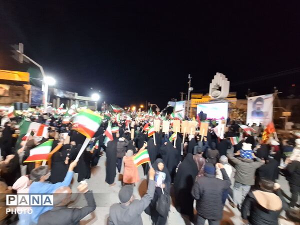 تجمع بزرگ مردم غیور مرودشتی در خیابان‌ها
