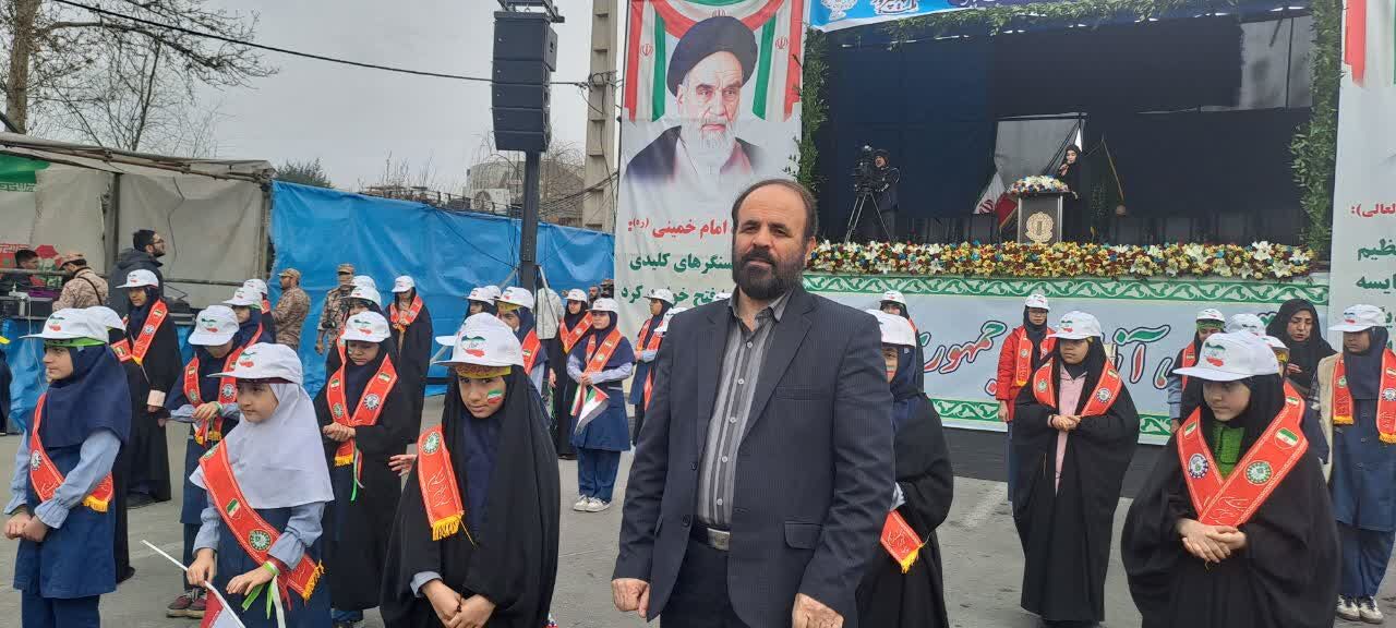 پیام تشکر معاون پرورشی و فرهنگی استان از فرهنگیان و دانش‌آموزان از حضور در راهپیمایی 22 بهمن 