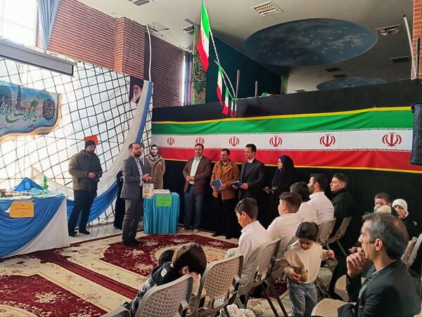 برگزاری جشن اتمام حفظ کل قرآن واعطای مدرک قرآنی به دانش آموزان