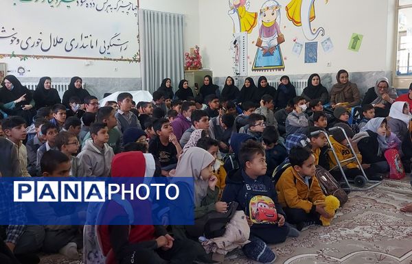 جشن مدرسه حضرت علی (ع) و کانون لقمان برای دانش‌آموزان با نیازهای ویژه کاشمر