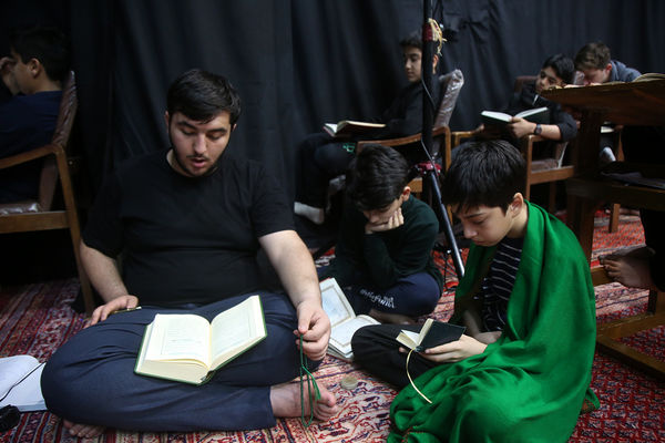 اعتکاف خادمان نوجوان حرم حضرت معصومه(س)