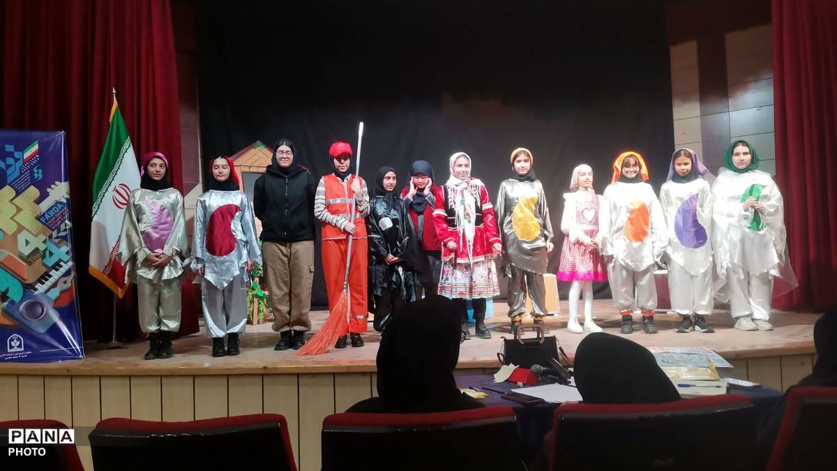 چهل‌وچهارمین جشنواره فرهنگی هنری ناحیه ٧ عرصه ای برای نمایش استعدادها