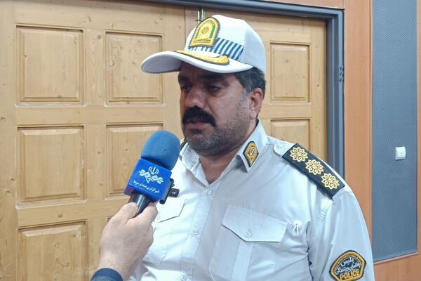 فرهنگ‌سازی با عمل؛ اهدای کلاه ایمنی رایگان در همایش طلایه‌داران ترافیک شهریار