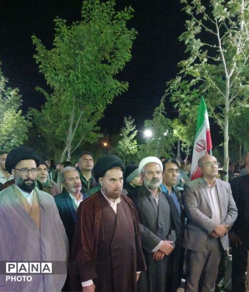 اجتماع شبانه مردمی تا پای جان برای ایران