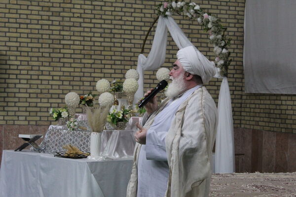 جشن چتری برای آرامش در شهر درق