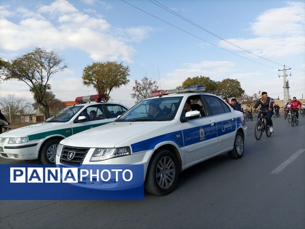 برگزاری همایش دوچرخه‌سواری به‌مناسبت هفته بسیج