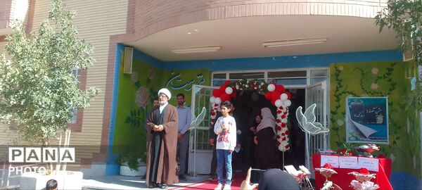 جشن شکوفه‌ها؛ آغاز یک مسیر شیرین برای کلاس‌اولی‌ها