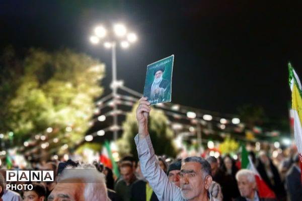 حضوری متفاوت در شبی به یادماندنی در سنگر خیابان