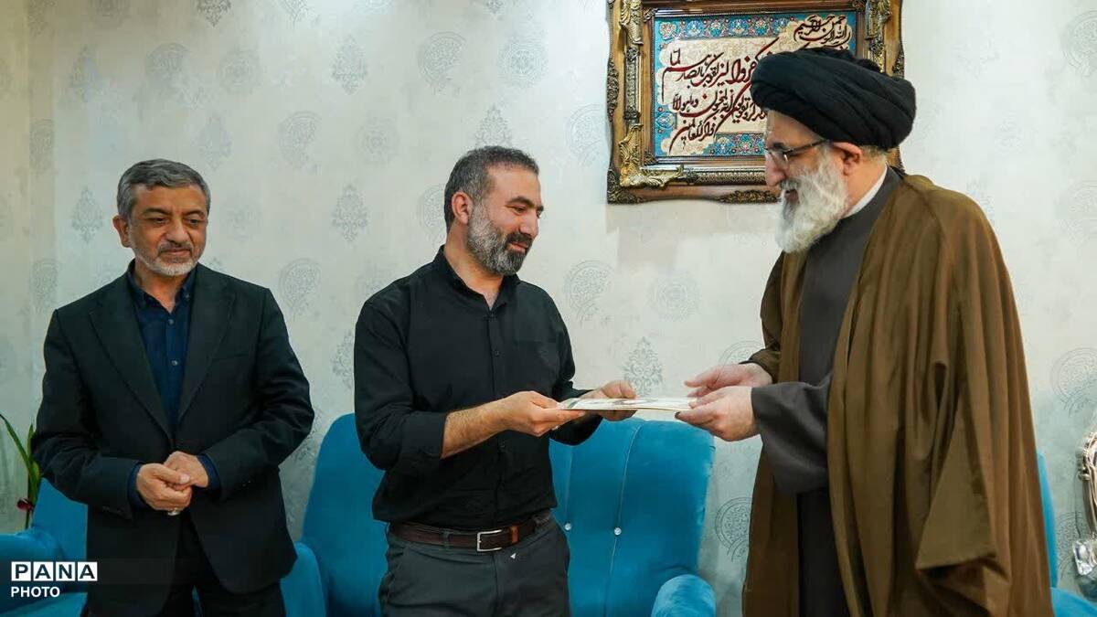 دیدار هفتگی نماینده ولی فقیه در استان البرز با خانواده معظم شهدا و ایثارگران