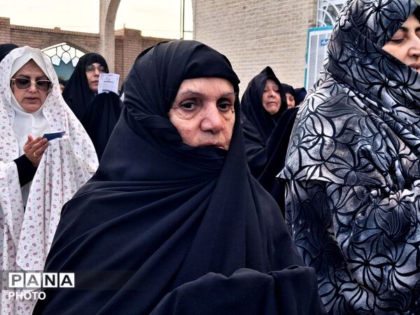 نماز عید سعید فطر در شهرستان کاشمر 
