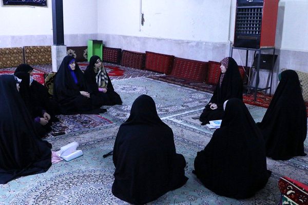 شبِ خلوتِ دل‌ها، آغاز اعتکاف دانش‌آموزی صفادشت در مسجد اباصالح الهمدی