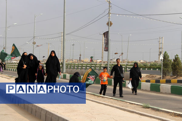 پیاده‌روی خانوادگی جاماندگان اربعین حسینی(ع) در قم