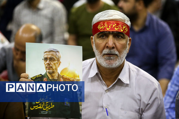 وداع مردم قم با پیکرهای مطهر 6 شهید حمله ناجوانمردانه رژیم صهیونیستی 