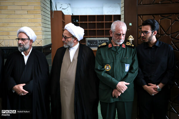  مراسم اولین گرامیداشت سالگرد شهادت شهدای جنگ تحمیلی ۱۲ روزه