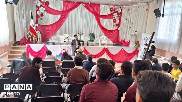 مسابقه هم نوازی، تک نوازی و آواز خوانی پسران در شهرستان کاشمر 