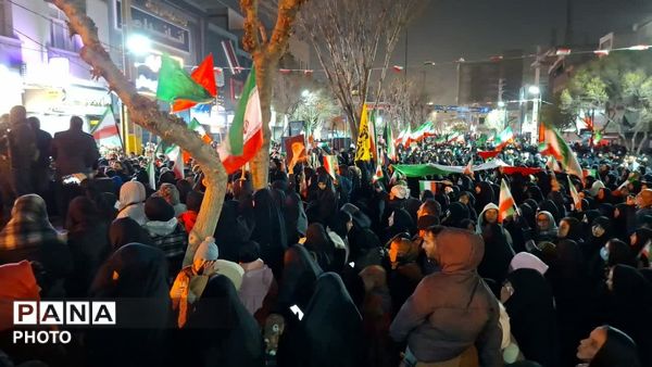 اجتماع باشکوه مردم شهرستان فردیس در چهارمین روز شهادت امام قائد 