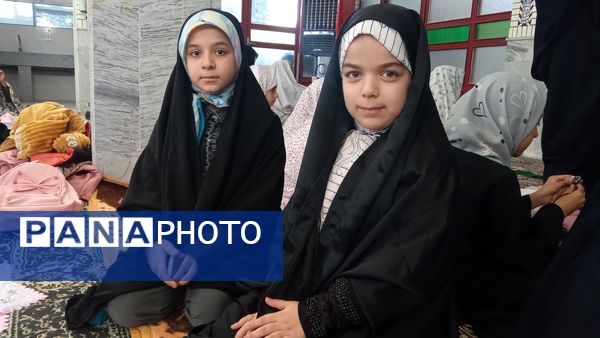 مظهر عزم ملی، نماز جمعه است