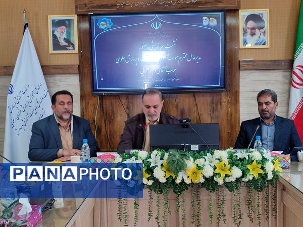 نشست بررسی نظام مسائل تربیتی، آموزشی و پرورشی در تربت حیدریه