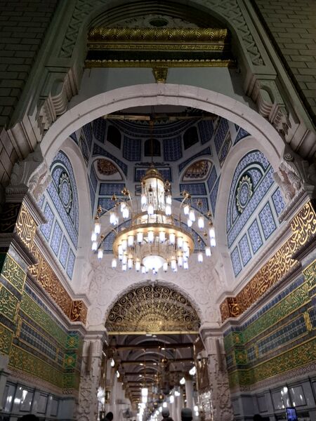 مدینه مقصد اول دانش‌آموزان زائر