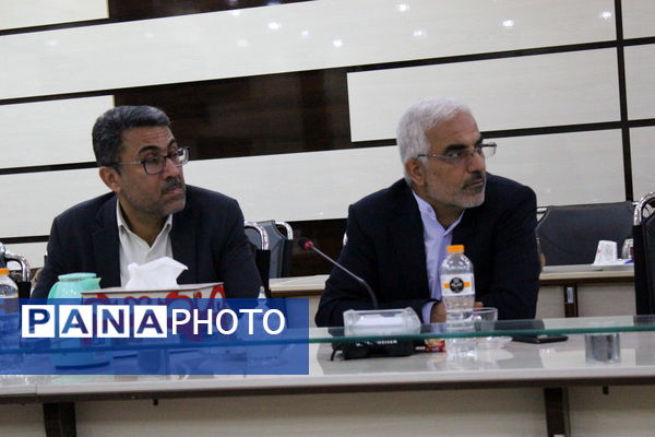 جلسه ستاد بزرگداشت مقام معلم استان بوشهر