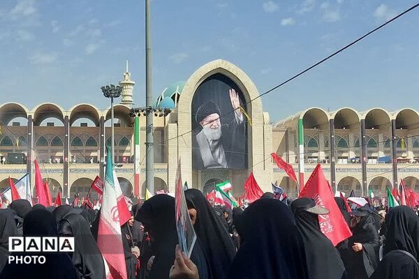 روایت  اشک‌ و دلدادگی  در مصلی