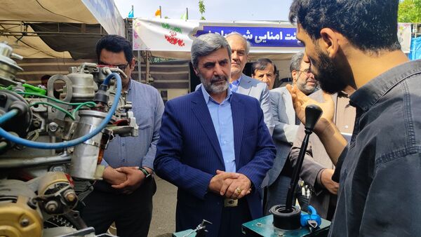 سومین نمایشگاه توانمندی‌های هنرجویان هنرستان منطقه ۲