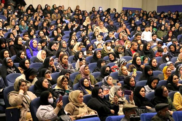 همایش راهکارهای اختلالات یادگیری دانش آموزان در نجف آباد 