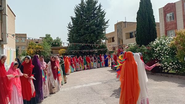 دآا، نام مادر در گویش لری