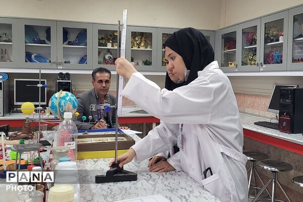 درخشش استعدادهای علمی مرحله استانی دوازدهمین جشنواره نوجوان خوارزمی در بهارستان‌دو