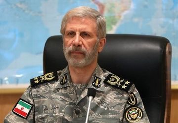 امیرحاتمی: ارتش به هر متجاوزی پاسخی پشیمان‌کننده‌تر می‌دهد