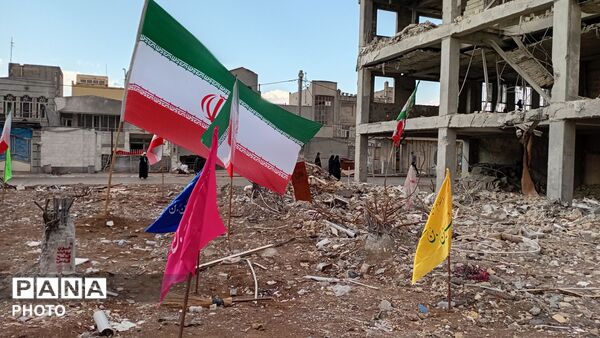  تخریب منازل پردیسان قم در بمباران هوایی دشمنان