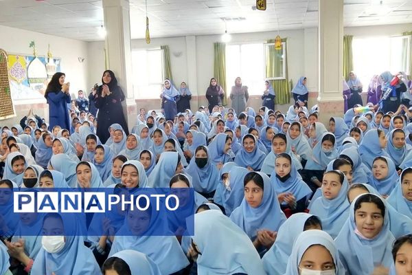 جشن نیمه شعبان در دبستان میقات پردیس