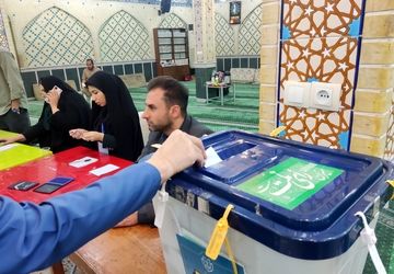 حضور پرشور مردم اهواز در چهاردهمین دوره انتخابات ریاست‌جمهوری