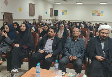 اختتامیه کلاس های اوقات‌فراغت تابستانه کانون امام خمینی (ره) سمنان