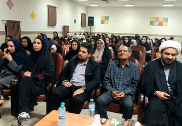 اختتامیه کلاس های اوقات‌فراغت تابستانه کانون امام خمینی (ره) سمنان