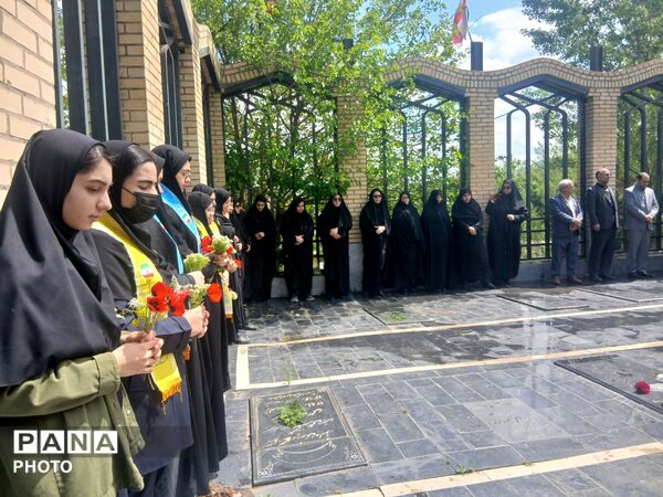 گرامیداشت هفته معلم در خداآفرین با همراهی پیشتازان