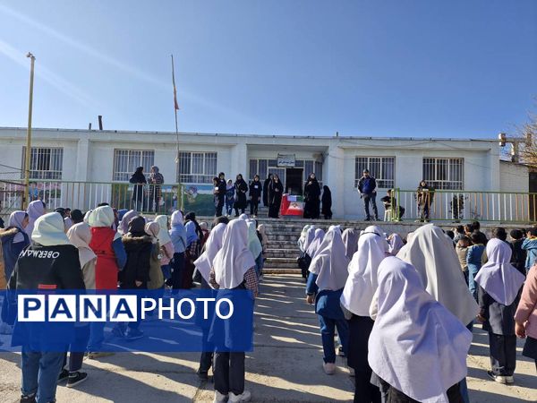 حضور کتابداران در مدارس روستاهای سملقان 