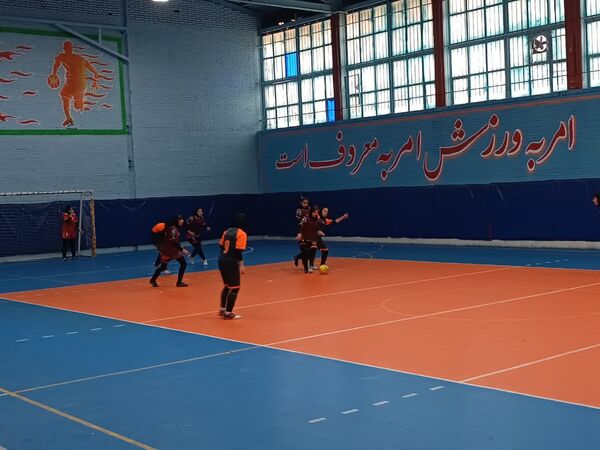 آئین افتتاحیه مسابقات فوتسال دانش‌آموزی منتخب آموزشگاه های شهرستانهای استان تهران به میزبانی ورامین 
