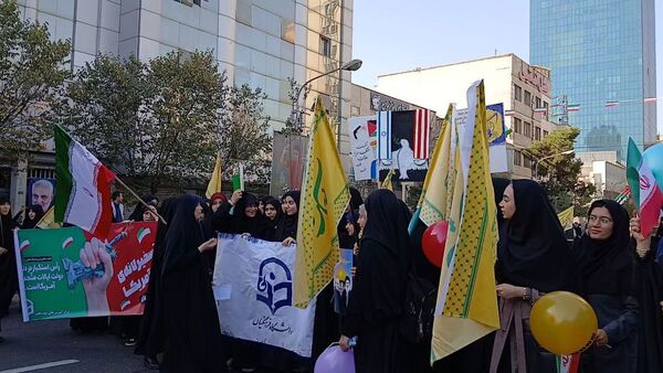 قاب‌هایی از خروش نسل بیدار