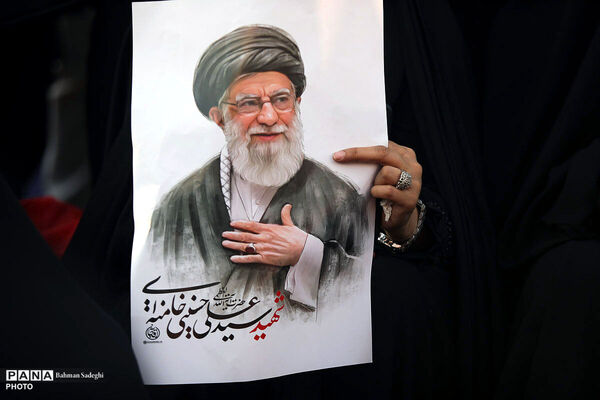 پیکر رهبر شهید وارد نجف شد + فیلم