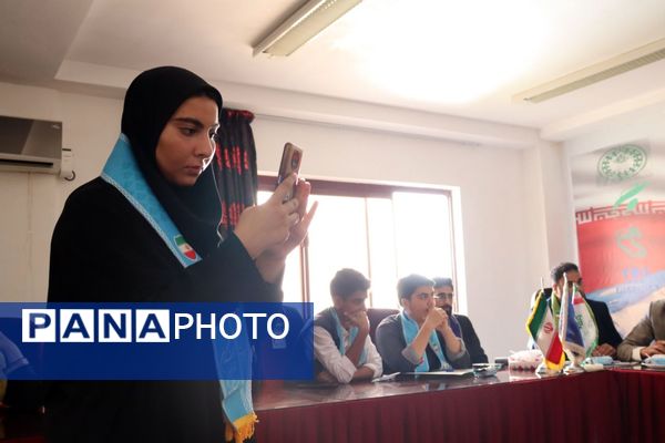 دیدار نماینده مردم ساری و میاندرود در مجلس شورای اسلامی با دانش‌آموزان مازندران